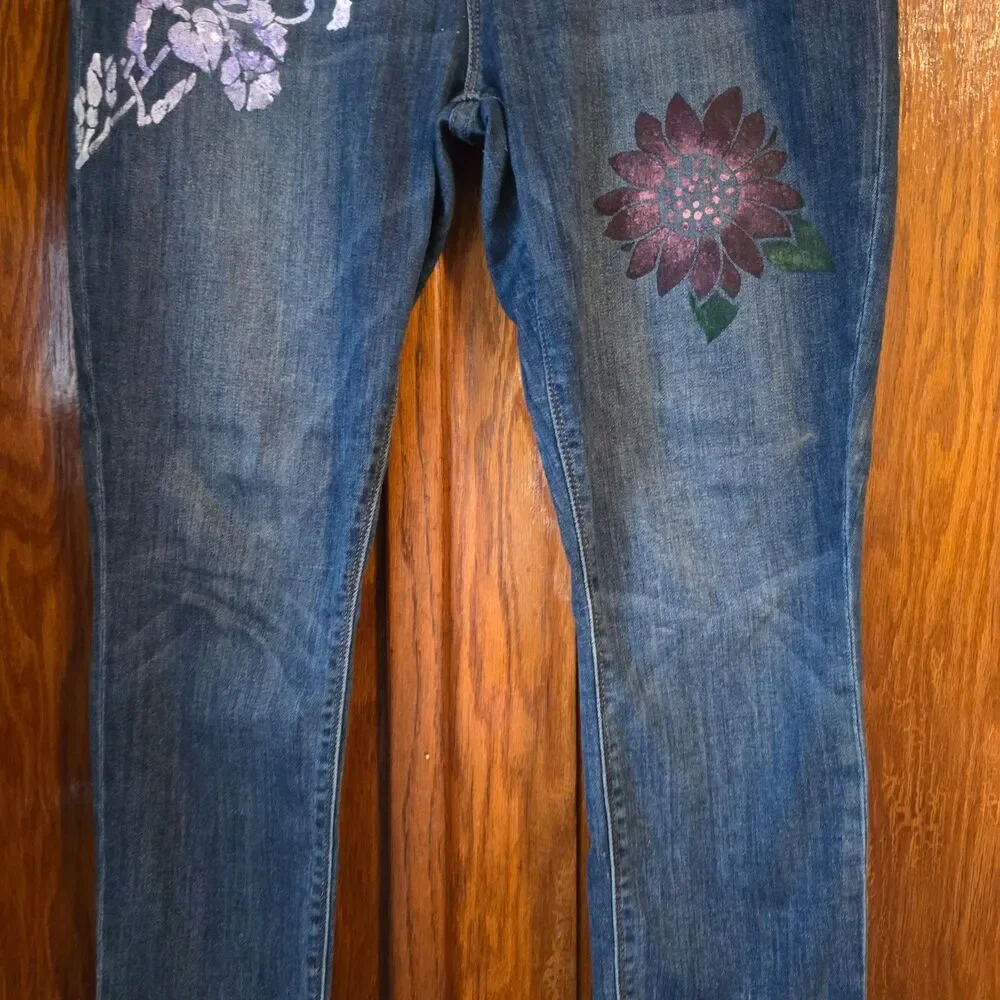 HANDCRAFTED Upcycled Denim Jeans HANDPAINTED Floral Boho Casual Bottoms Size 10